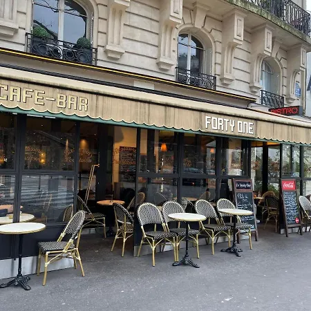 Porte D'auteuil 2 Bedroom