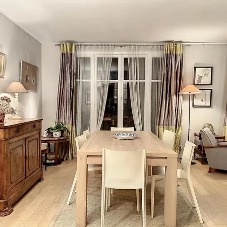 Porte D'auteuil 2 Bedroom