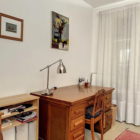 Porte D'auteuil 2 Bedroom